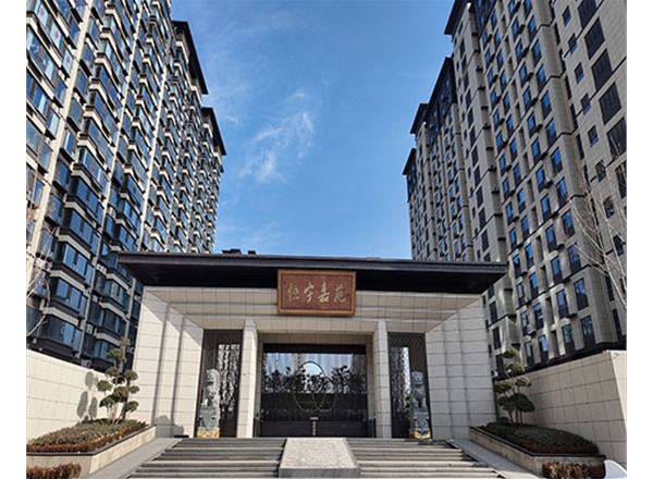 万荣县恒宇嘉苑小区阳台壁挂太阳能热水项目